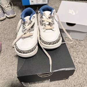 Nike Kids White and Gray Sneakers